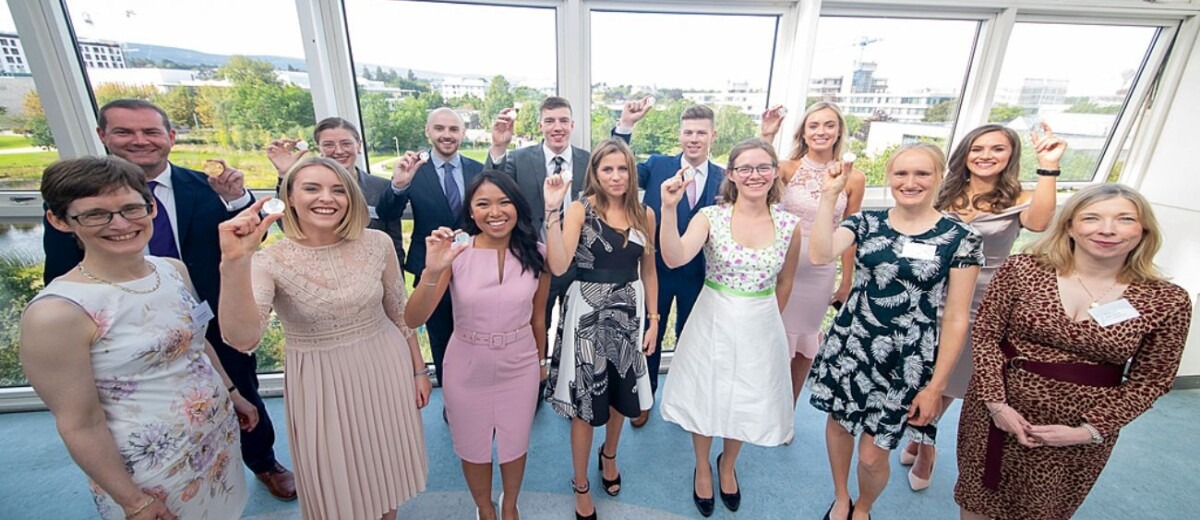 Majella Henchion, EGA President, with 2019 EGA Gold Medal recipients: Paul Duff, Iseult McCullough, Conor Smyth, Fionn Robinson, Ryan Kelly, Sophie Vaughan, Danielle Aboud, Emma Cooney, Roseanne Dizon, Elva Casals Sadlier, Gunda Hildebrand, Rachel Perkinson and Professor Aoife Ahern, College Principal and Dean of Engineering