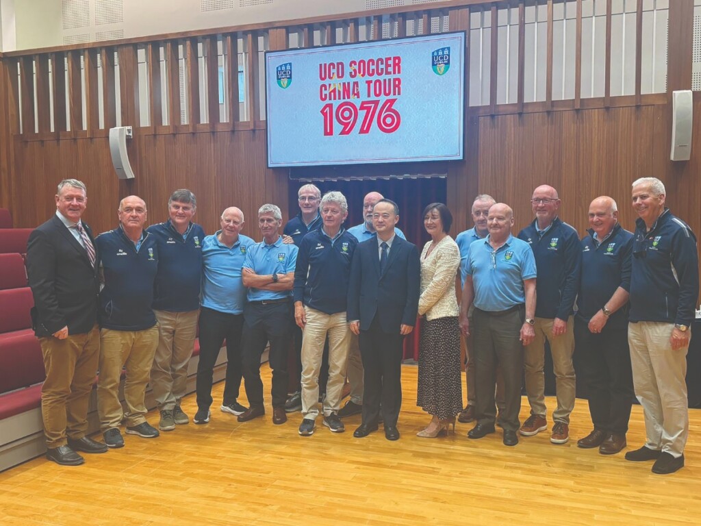 Members of the 1976 team with Dominic O’Keeffe, UCD Director of Student Services; Ambassador Zhao Xiyuan; Prof. Dolores O’Riordan.
